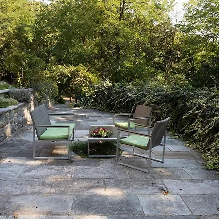 Casa Amici Del Bosco ベッド・アンド・ブレックファスト *